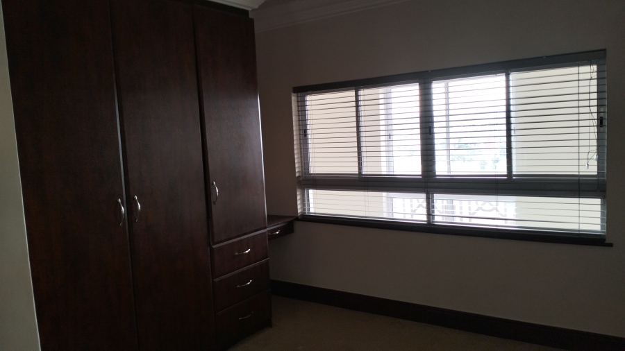 To Let 3 Bedroom Property for Rent in Marina Martinique Eastern Cape